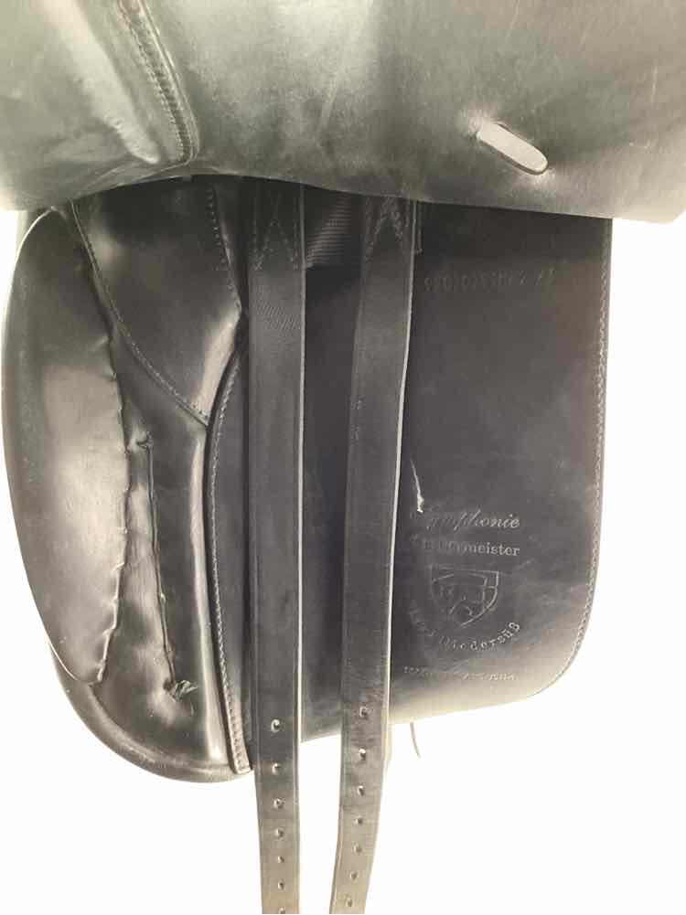 17.5" Karl Niedersuss used dressage saddle