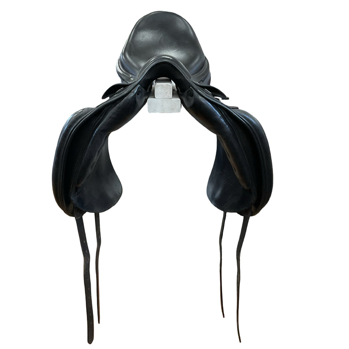 17.5" Amerigo Med/Wide Used Dressage Saddle