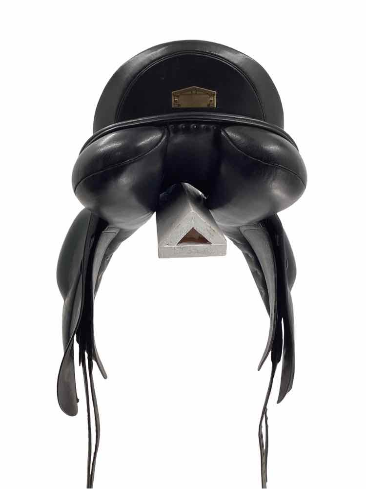 18" Albion SLK used dressage saddle