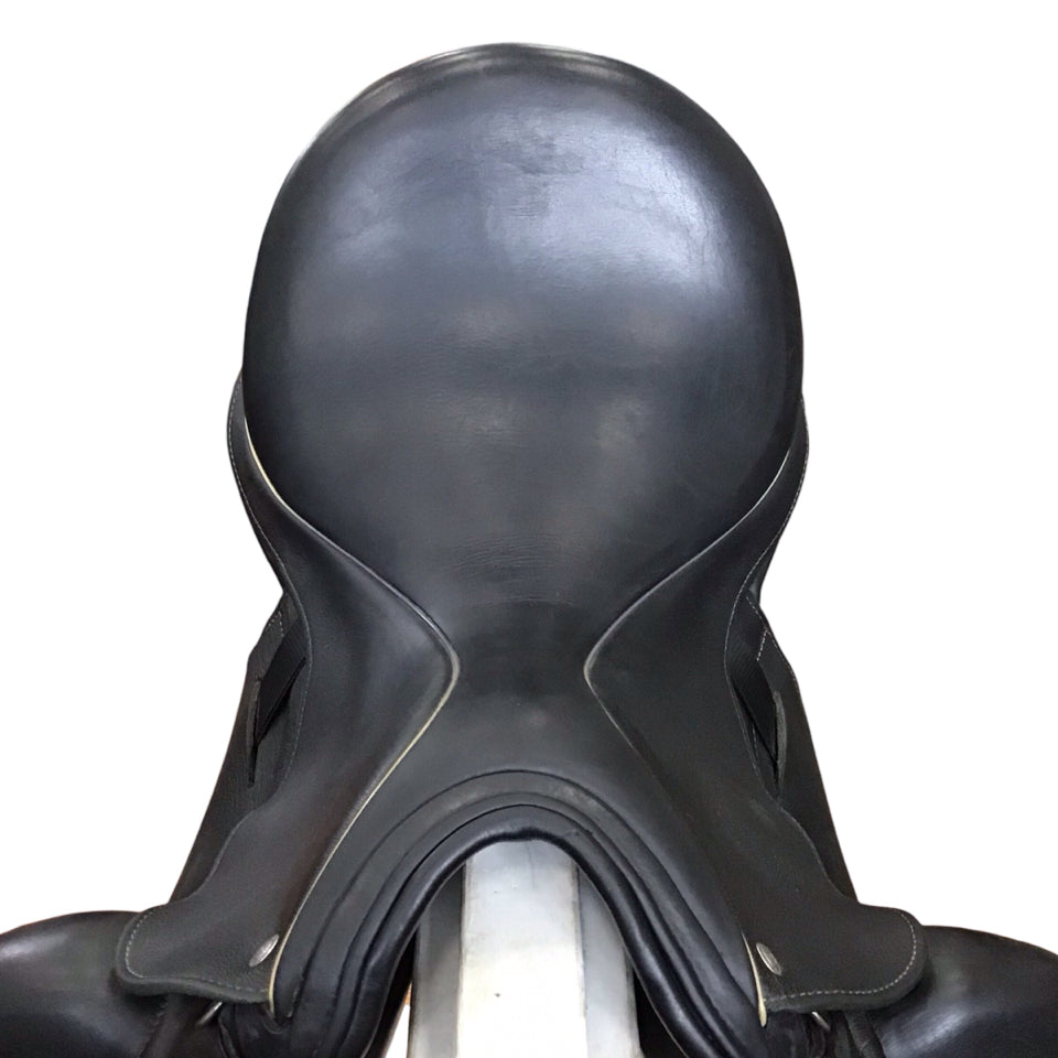 18" Custom Saddlery Icon Star Medium Used Dressage Saddle - H
