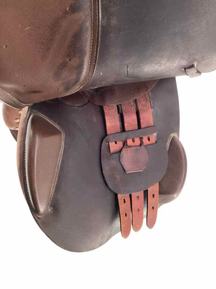 17" Dover Circuit used close contact saddle