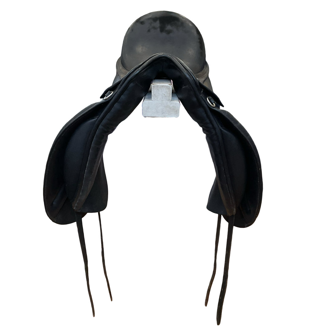 17" Jorge Canaves by Thornhill Vienna II 30cm Medium Used Dressage Saddle