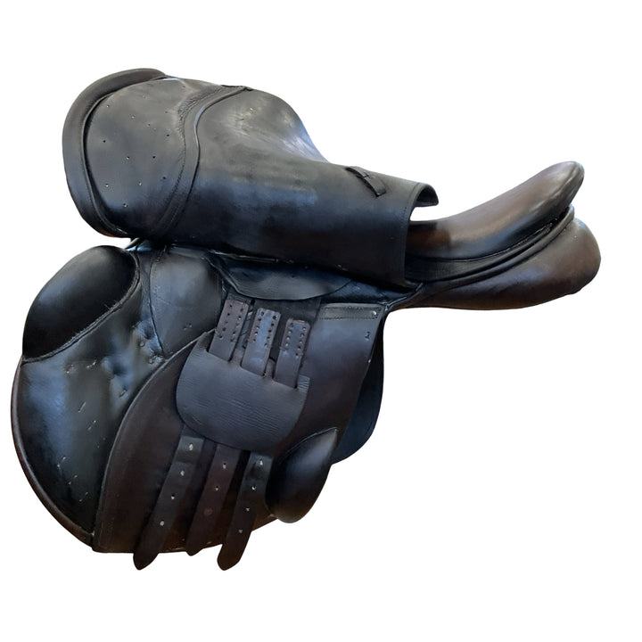 17" County Conquest Med/Wide Used Hunter/Jumper Saddle