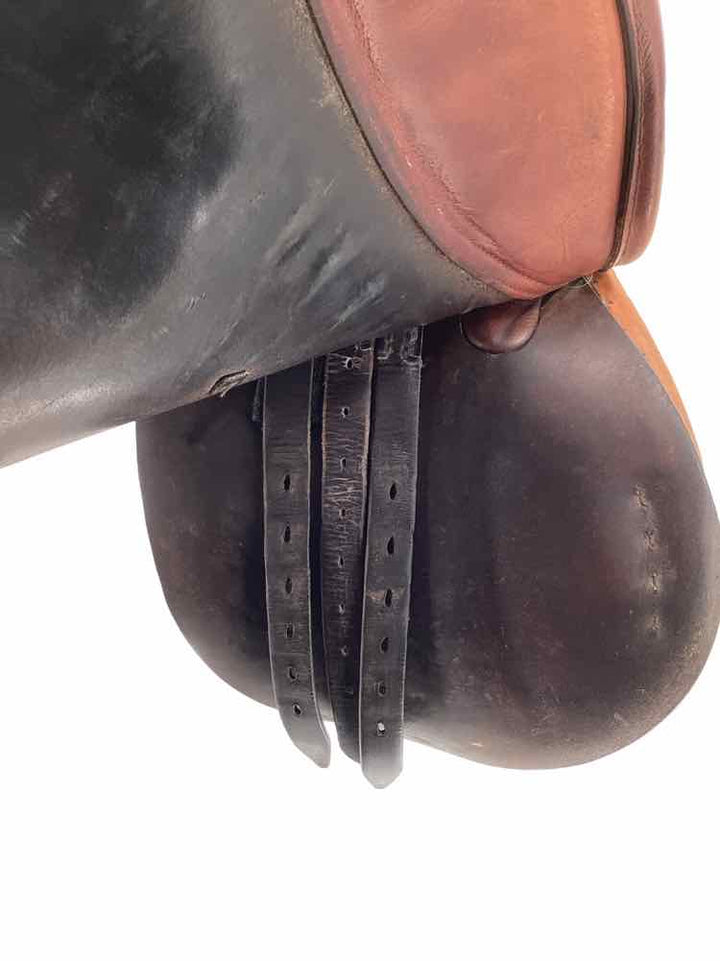 16.5" Beval used close contact saddle B