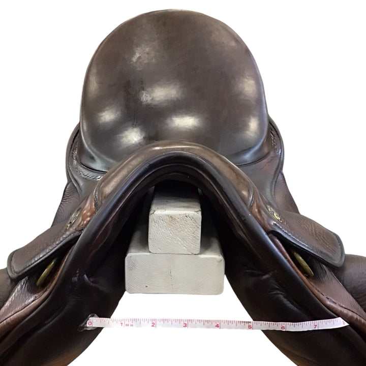 17" Hennig Wide Used Dressage Saddle - H