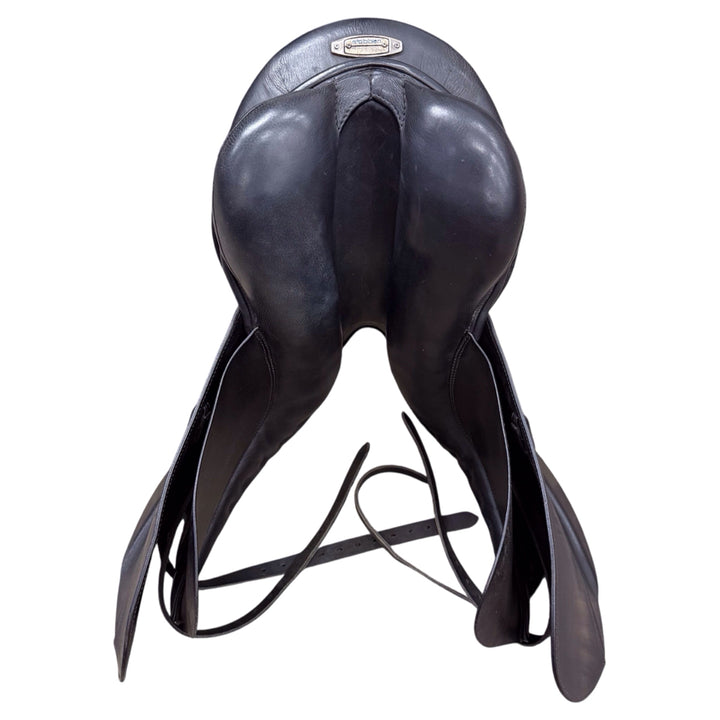 18" Stubben Maestoso De Luxe 28cm Med/Narrow Used Dressage Saddle - H