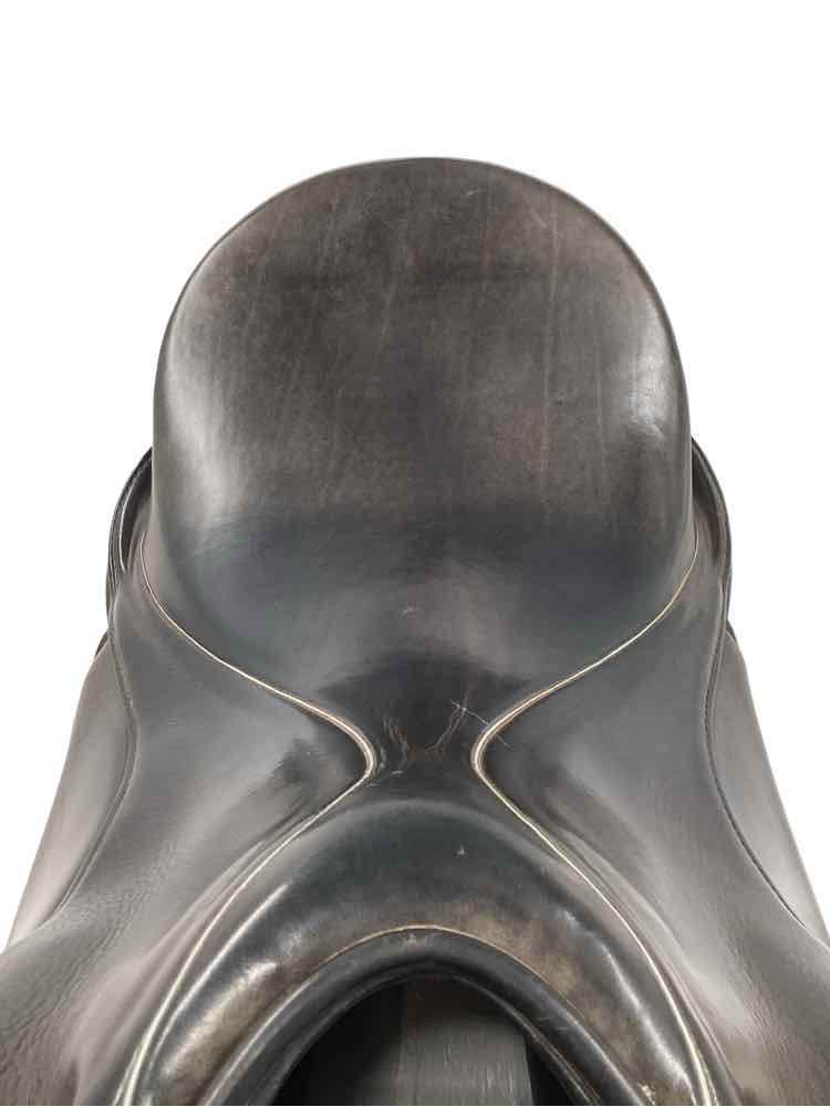 18" Henning used dressage saddle with cover B