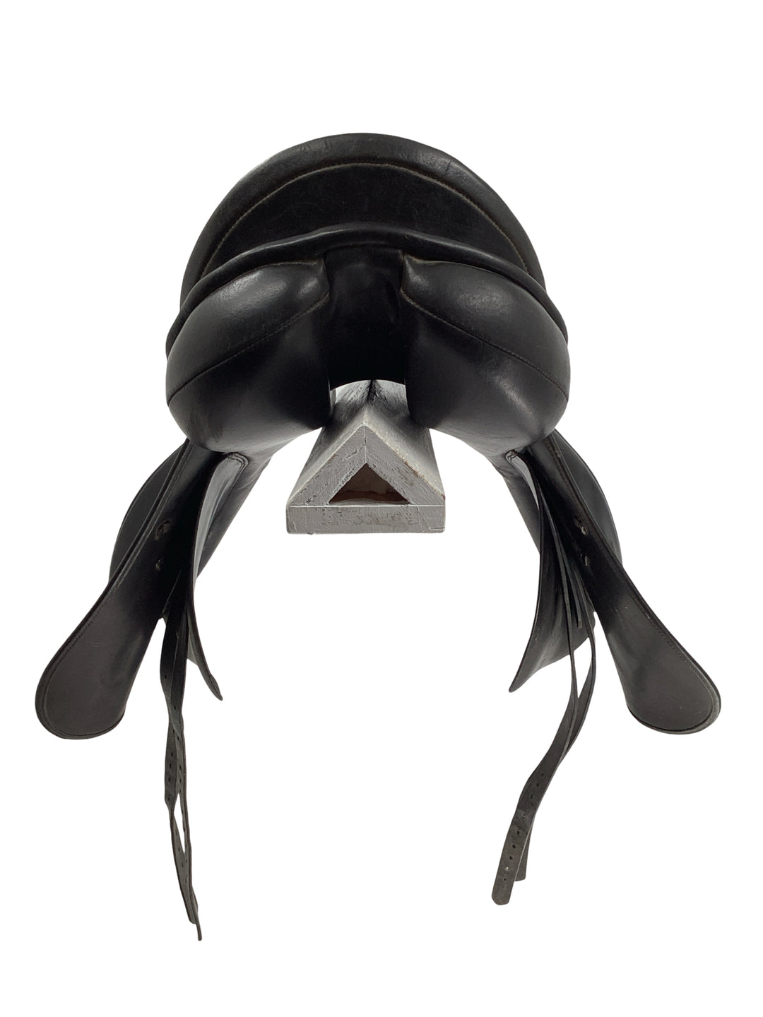 17.5" Courbette used dressage saddle