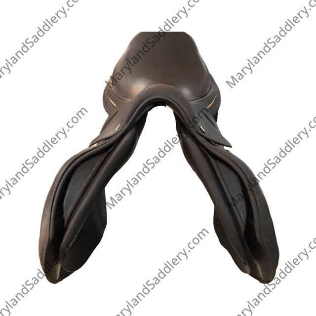 17.5" CWD SE02 Medium Tree Used Close Contact Saddle - C