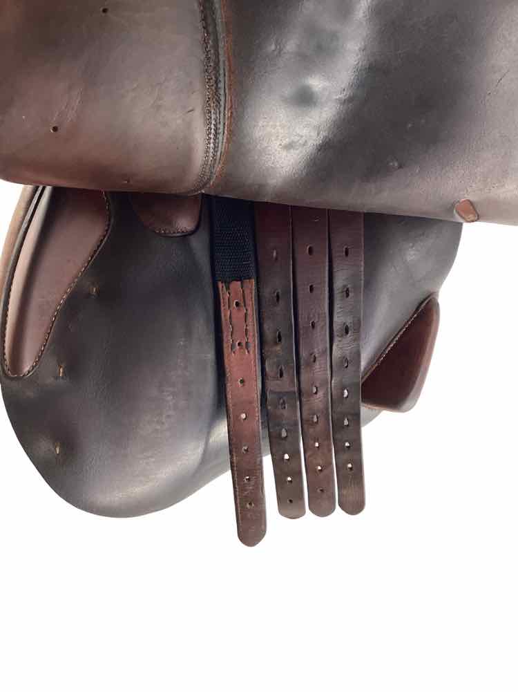 17" Butet used close contact saddle had 4 billets great condition