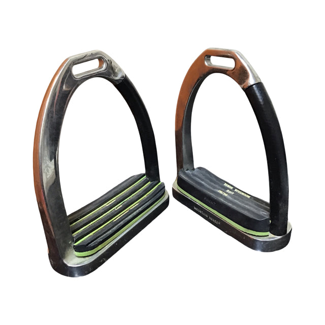MOUNTAIN HORSE 4.5" SCS Safety Stirrups USED B