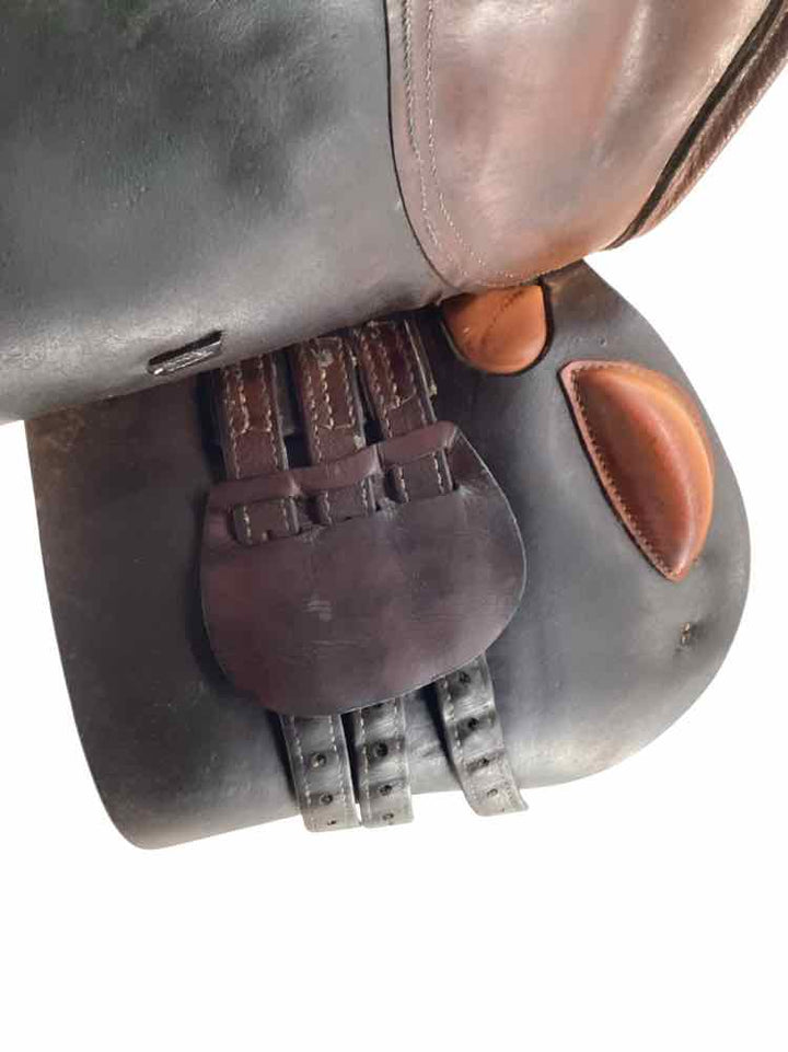 18" Cosby used close contact saddle B