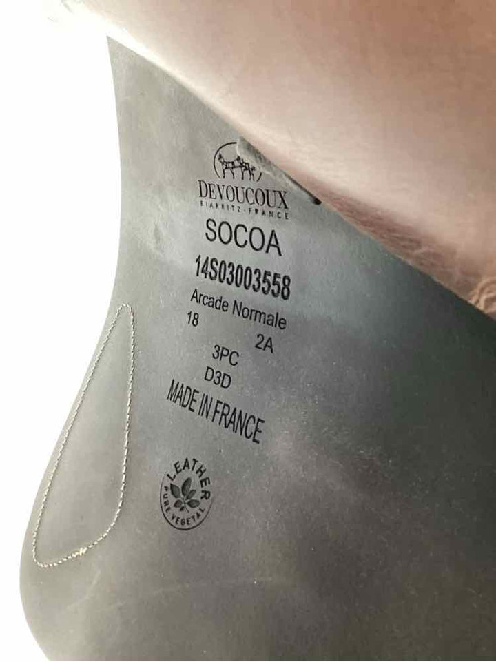 18" Devoucoux used close contact saddle B