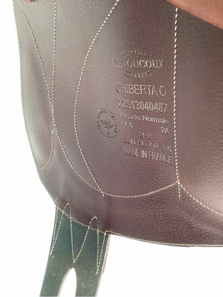 17.5" Devoucoux mono flap used saddle