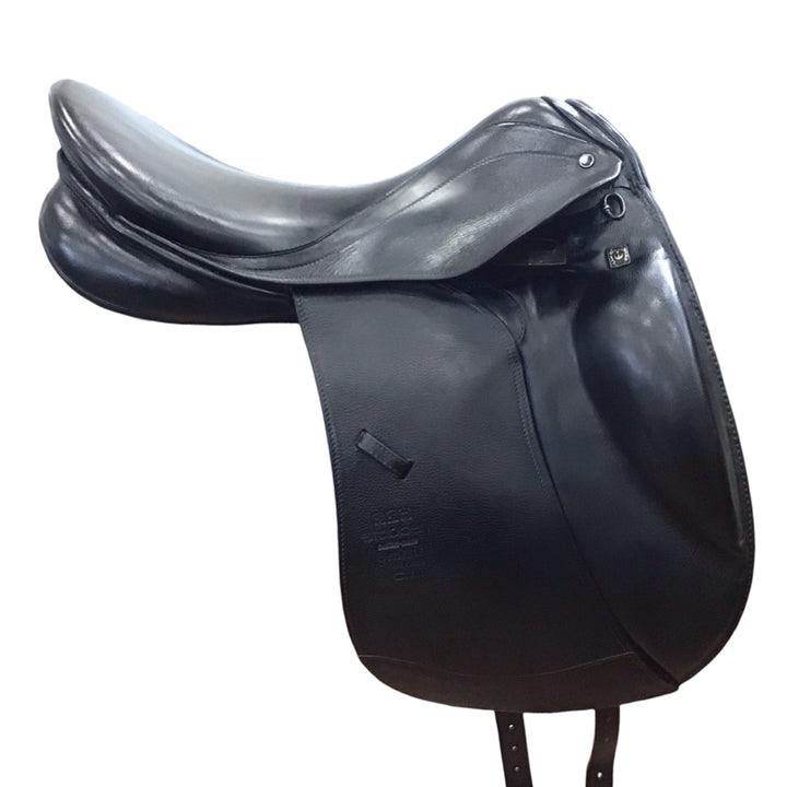 17.5" Stubben Custom Genesis Deluxe 27cm Narrow Used Dressage Saddle - H