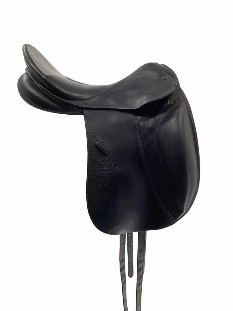 18" Stubben used dressage saddle