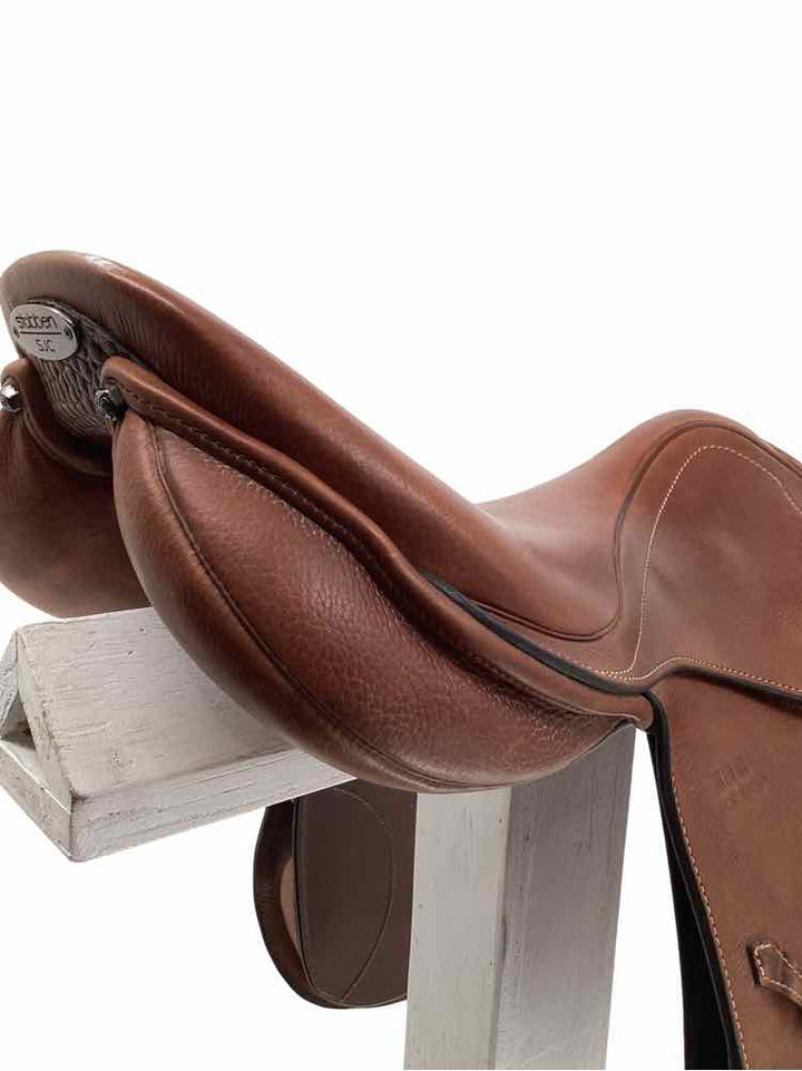 18" Stubben Portos Elite used close contact saddle wool flocked