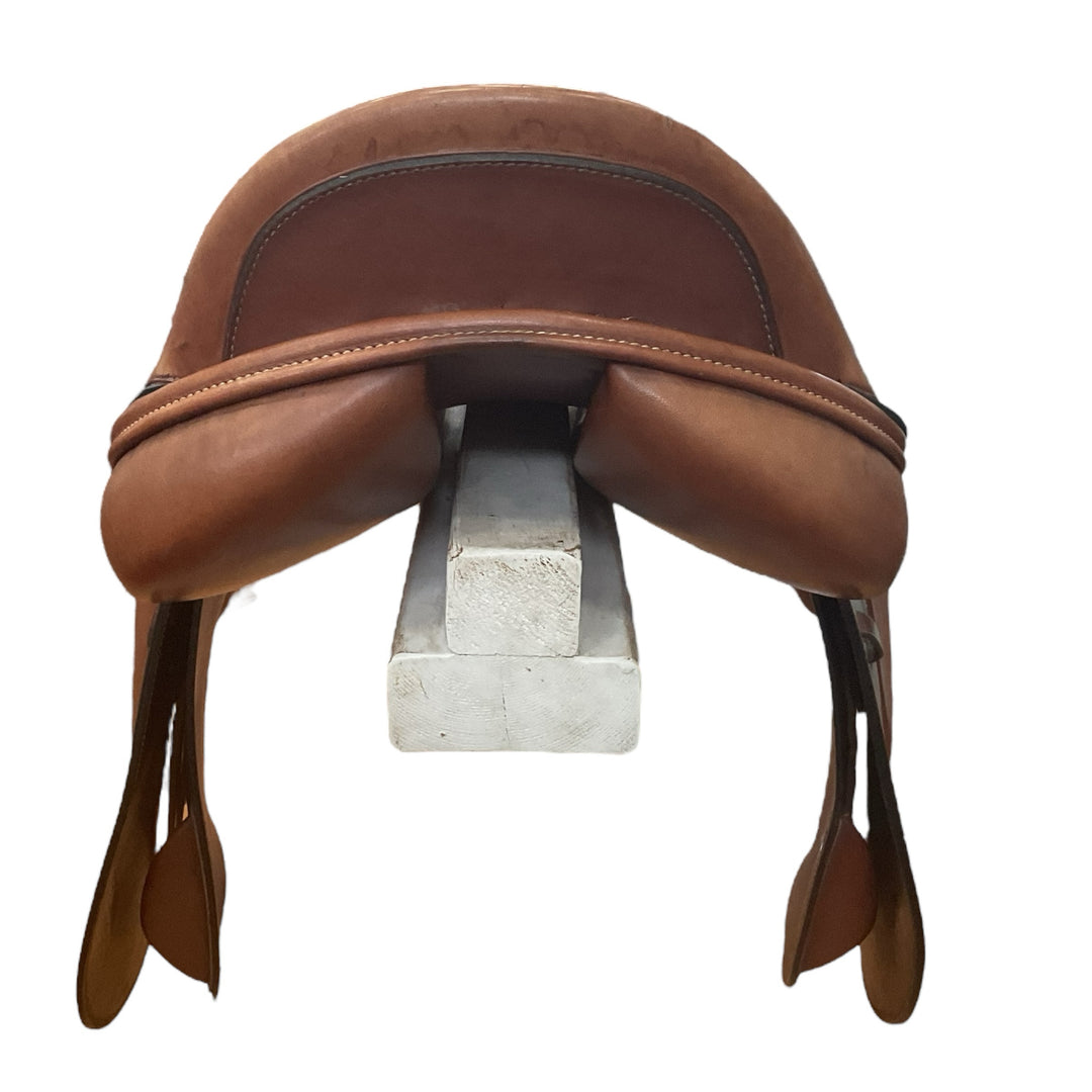 17.5" Dover Circuit Wide Used Hunter/Jumper Saddle - H