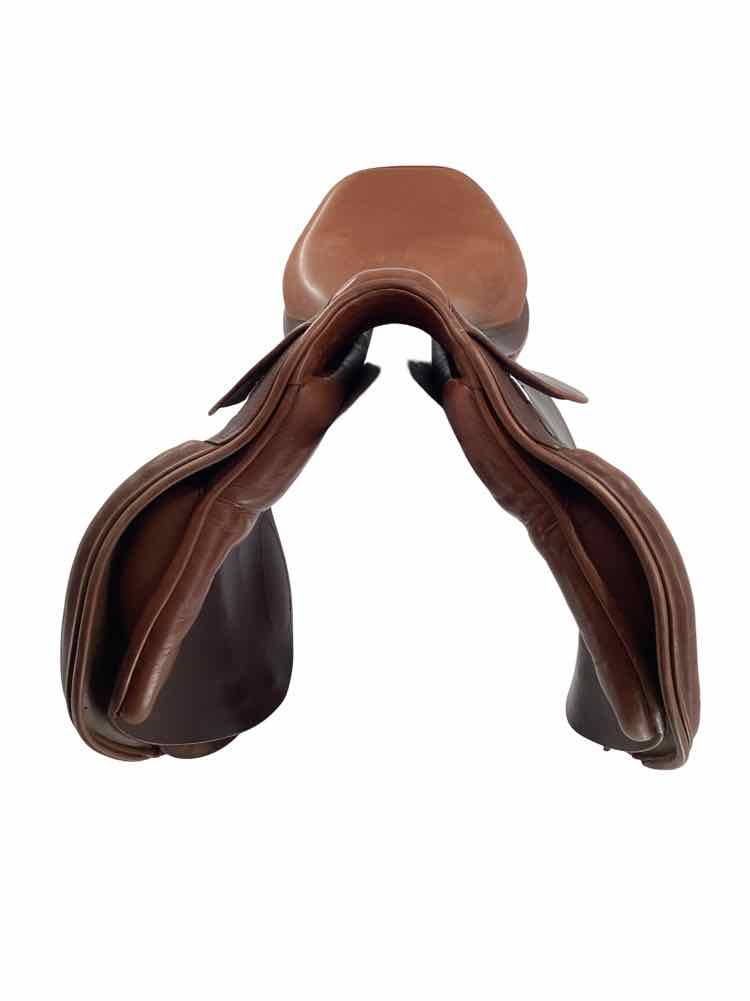 17" Prestige Grand Prix used close contact saddle measure 16.5" 33Cm B