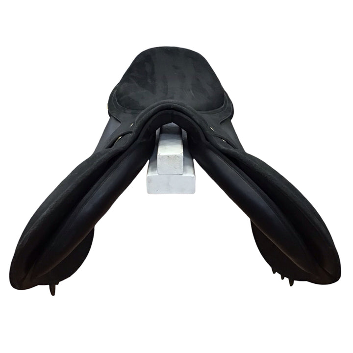 17" Wintec Pro Adjustable Used Hunter/Jumper Saddle - H