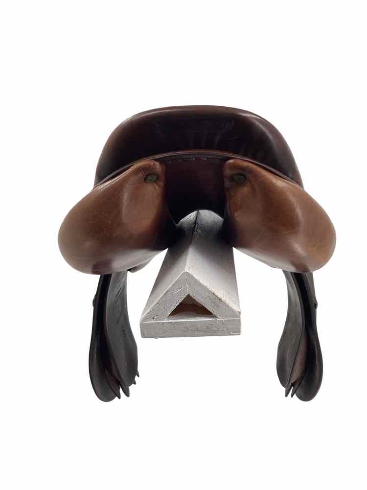 18" Devoucoux used close contact saddle B