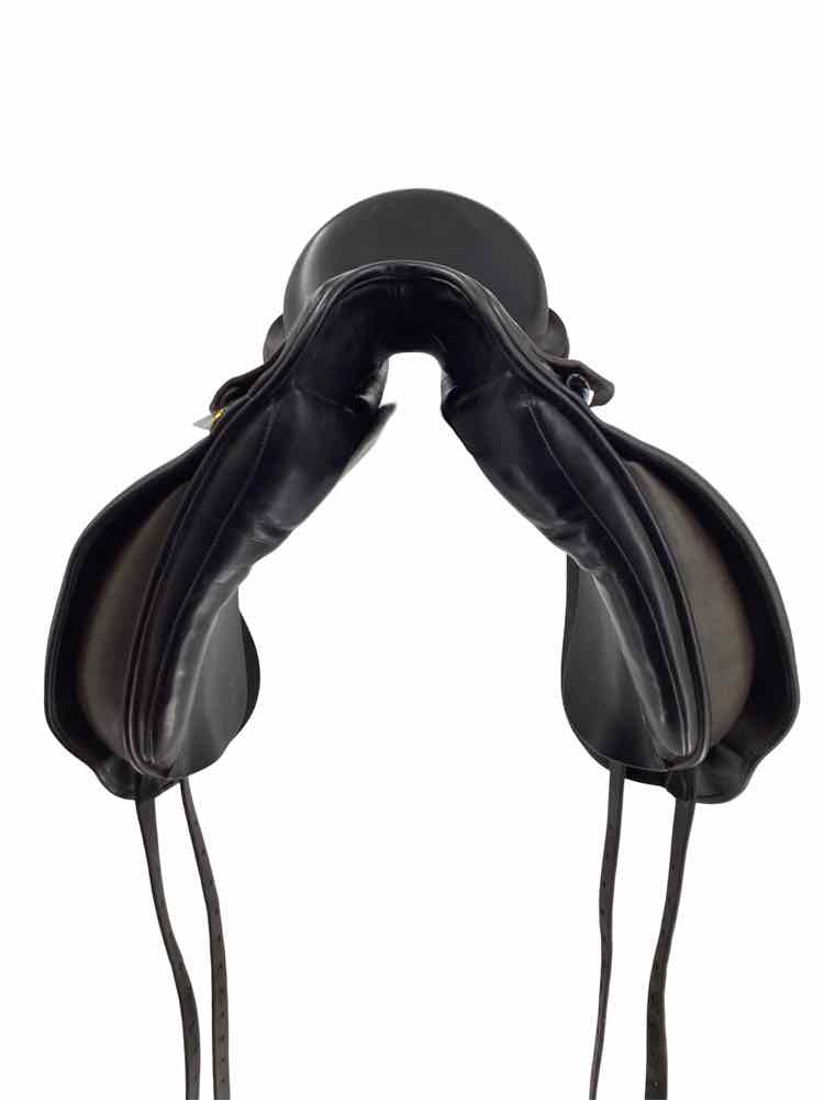 18" Trilogy used dressage saddle B