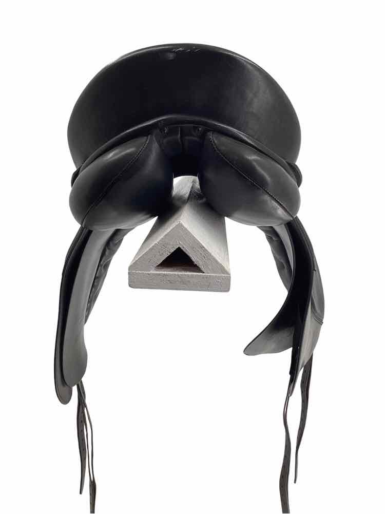 17.5" Kieffer used dressage saddle