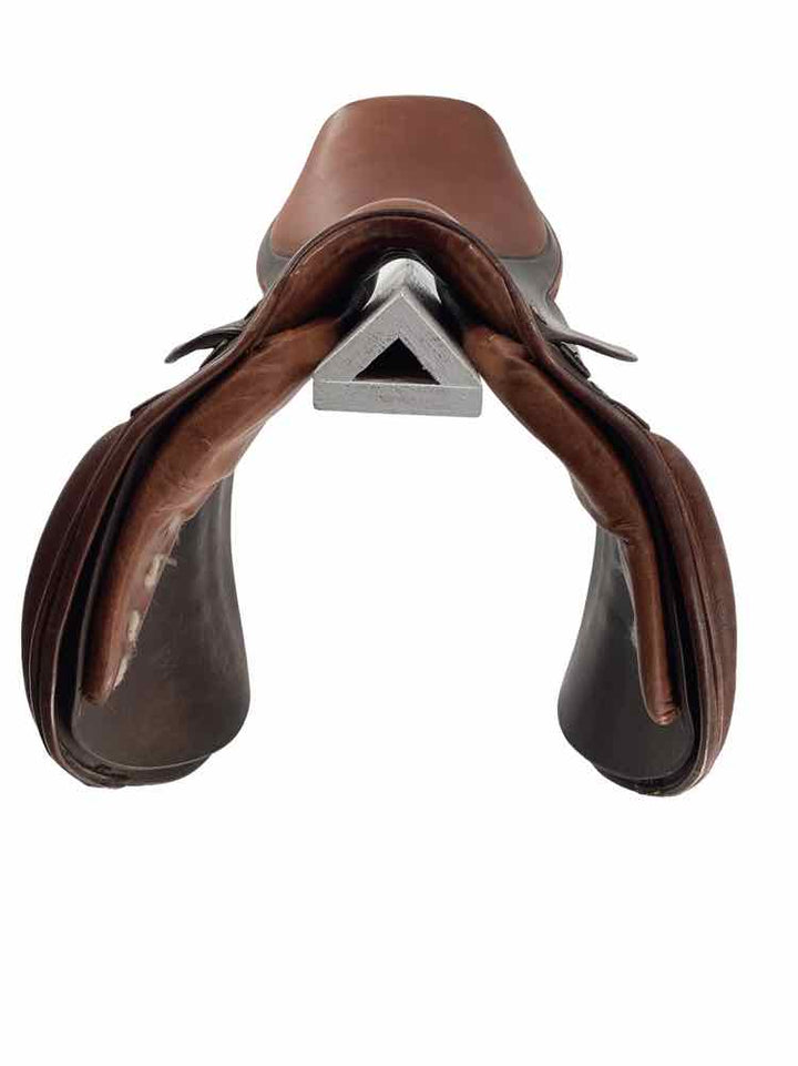 17" Tad Coffin used close contact saddle