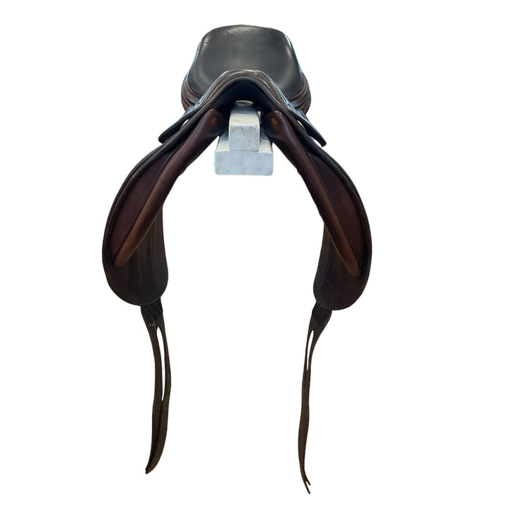 17" Butet Med/Narrow Used Dressage Saddle - H