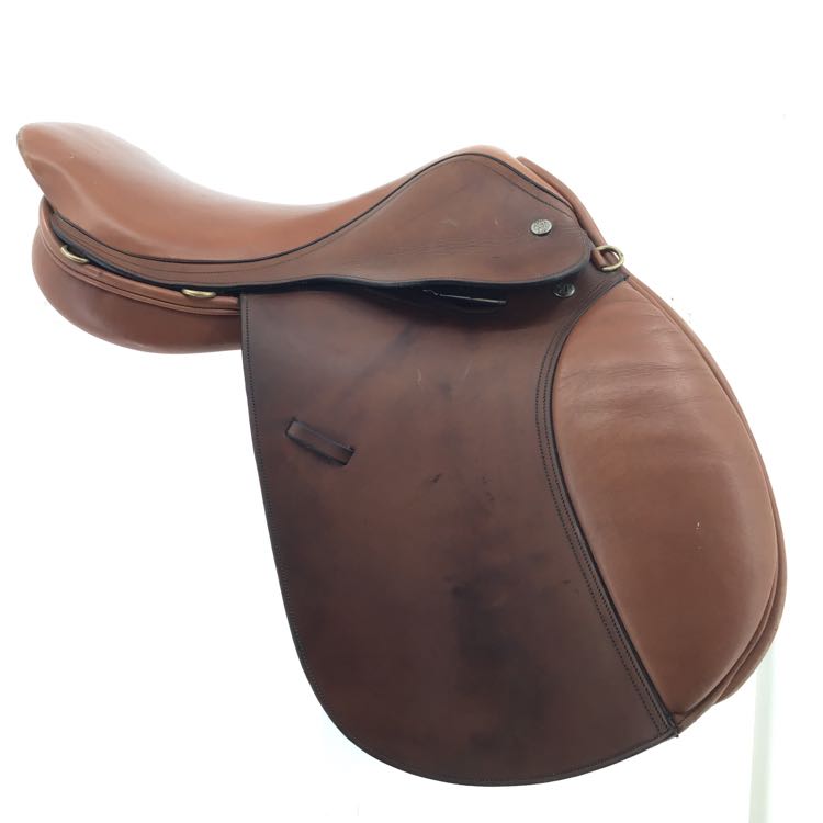 17" Crosby XL used close contact saddle B