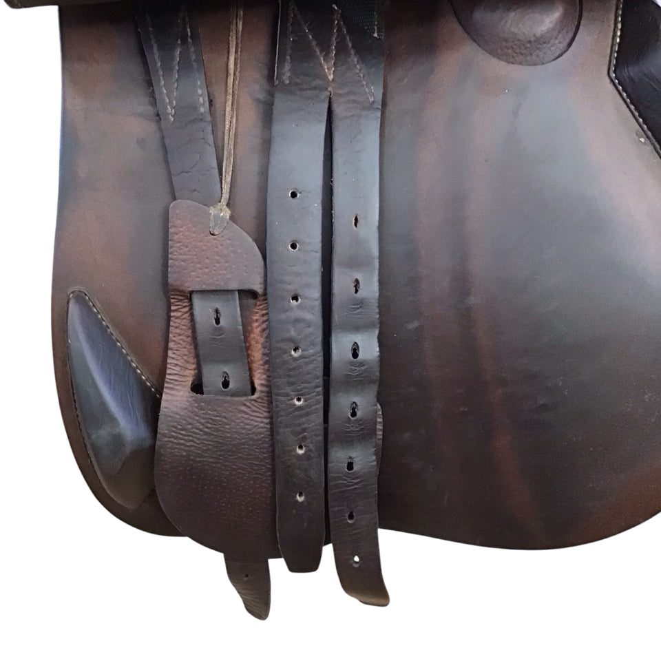 17.5" Antares Evolution Wide Used Hunter/Jumper Saddle - H