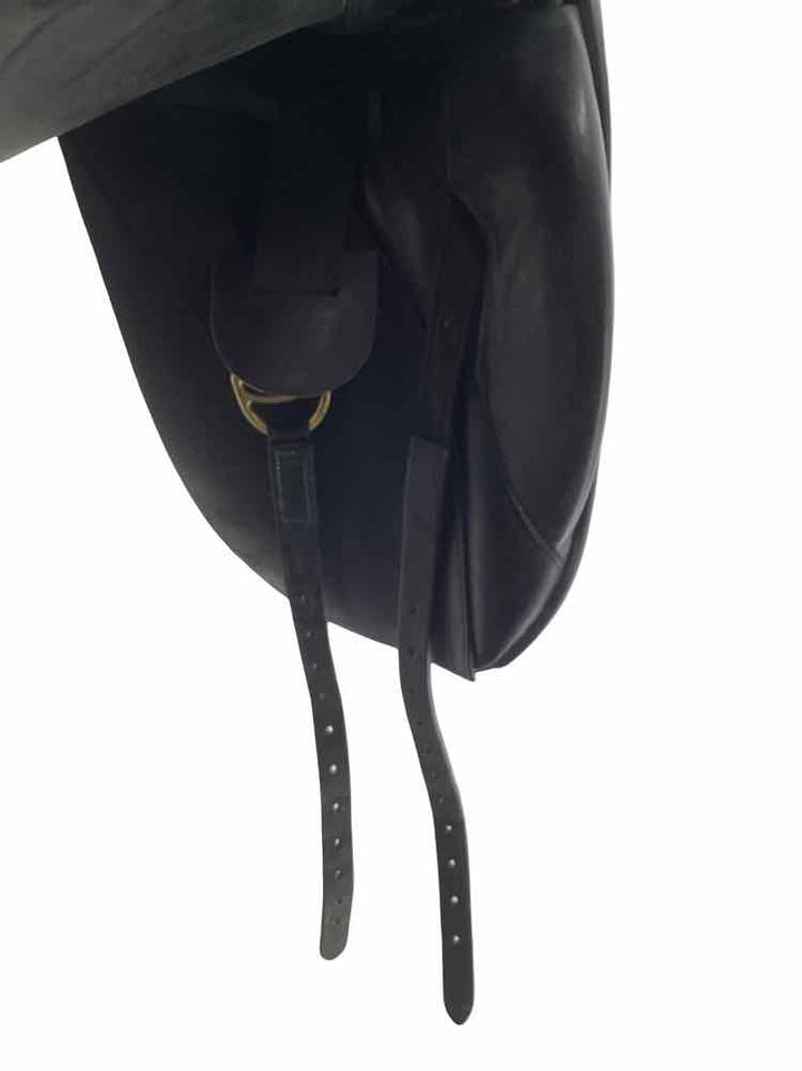 18" Hulsebos used dressage saddle