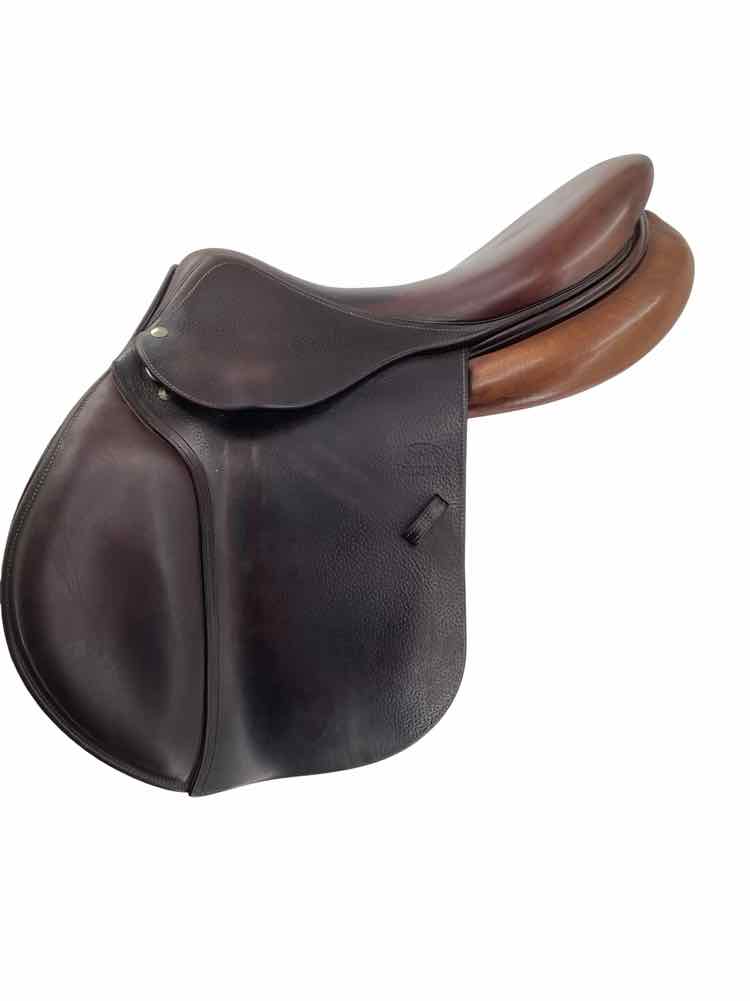 18" Devoucoux used close contact saddle B