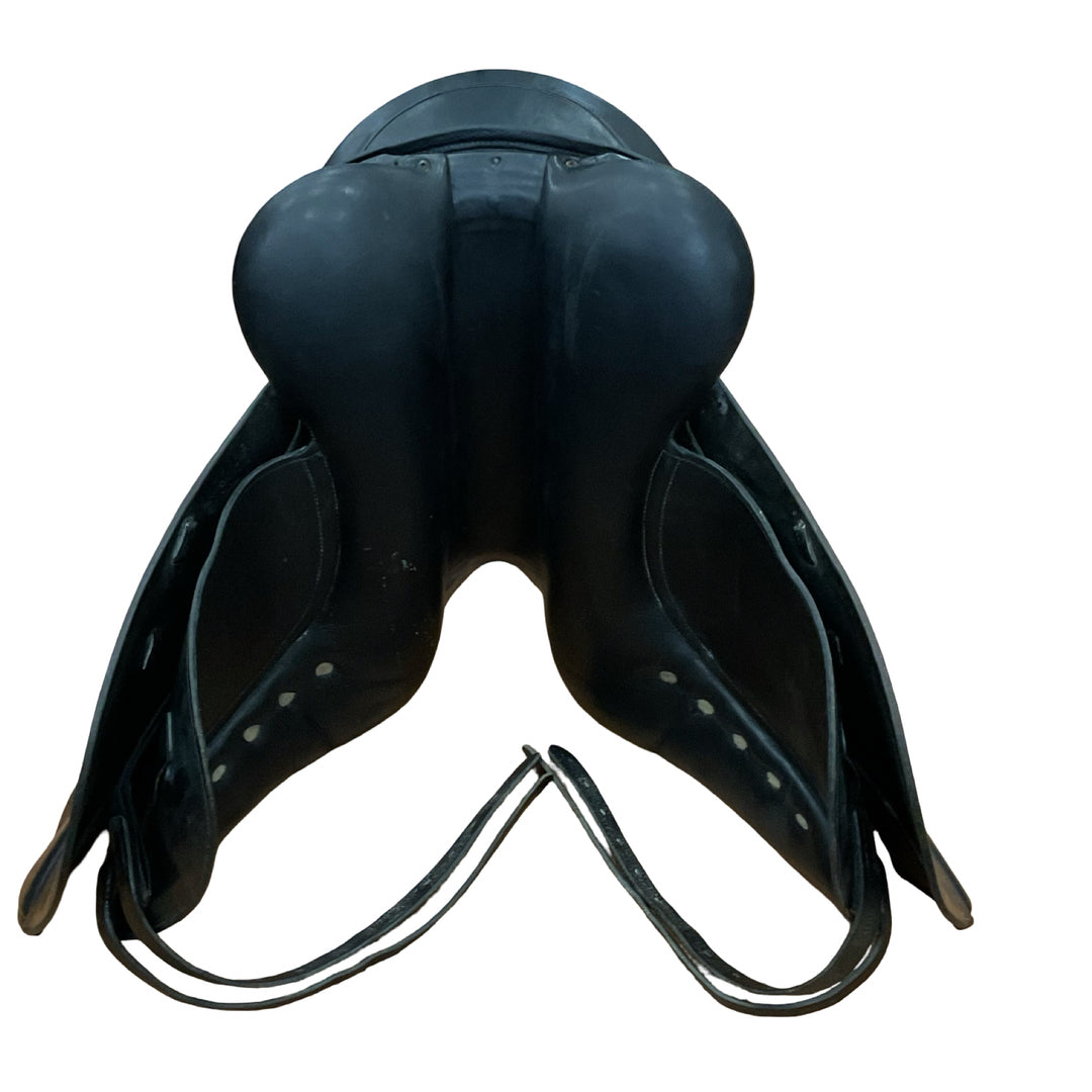 17.5" Albion Platinum Genesis Adjustable Used Dressage Saddle