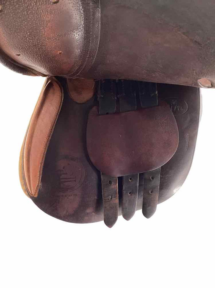 Childrens 15.5" Collegiate used close contact saddle B