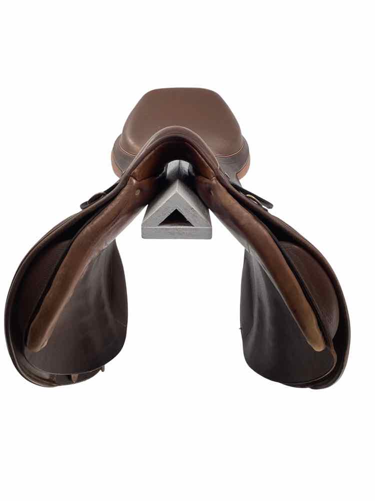 17.5" Circuit used close contact saddle