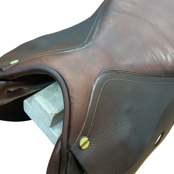 17" HDR Advantage Medium Used Hunter/Jumper Saddle