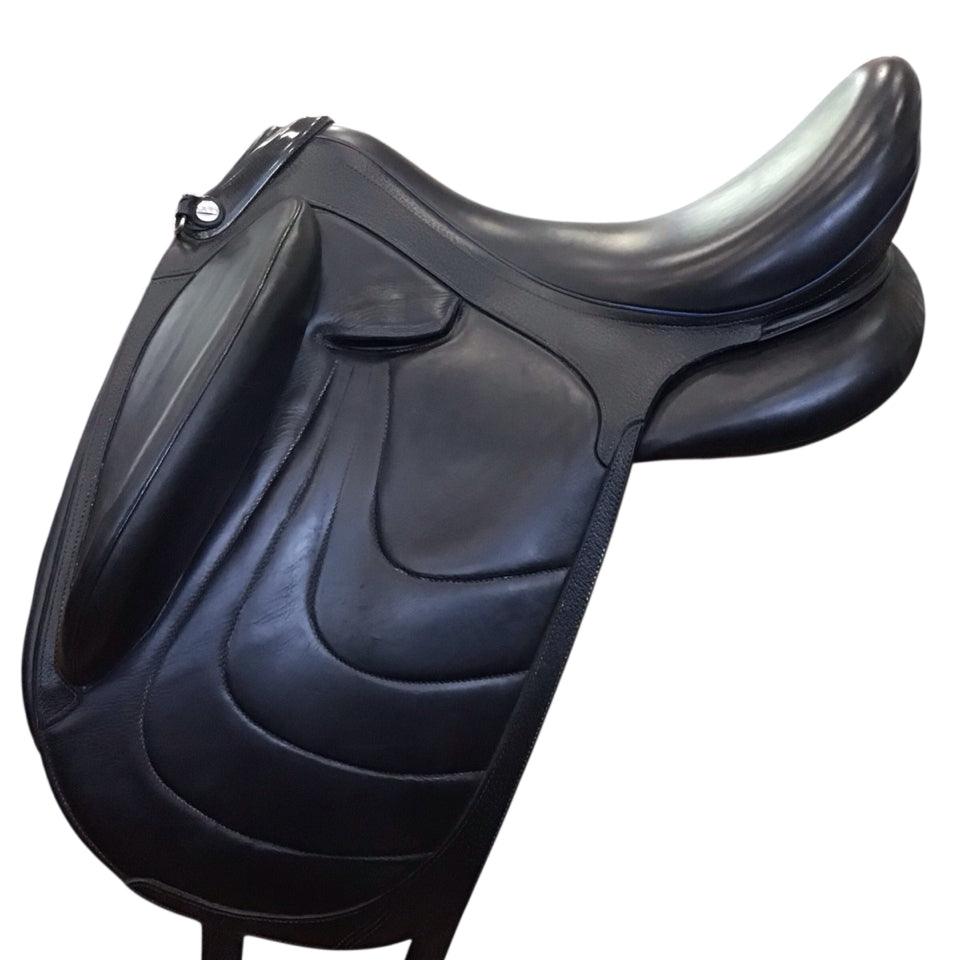 17" - 17.5" 002 Devoucoux Makila Harmonie Medium Used Dressage Saddle - H