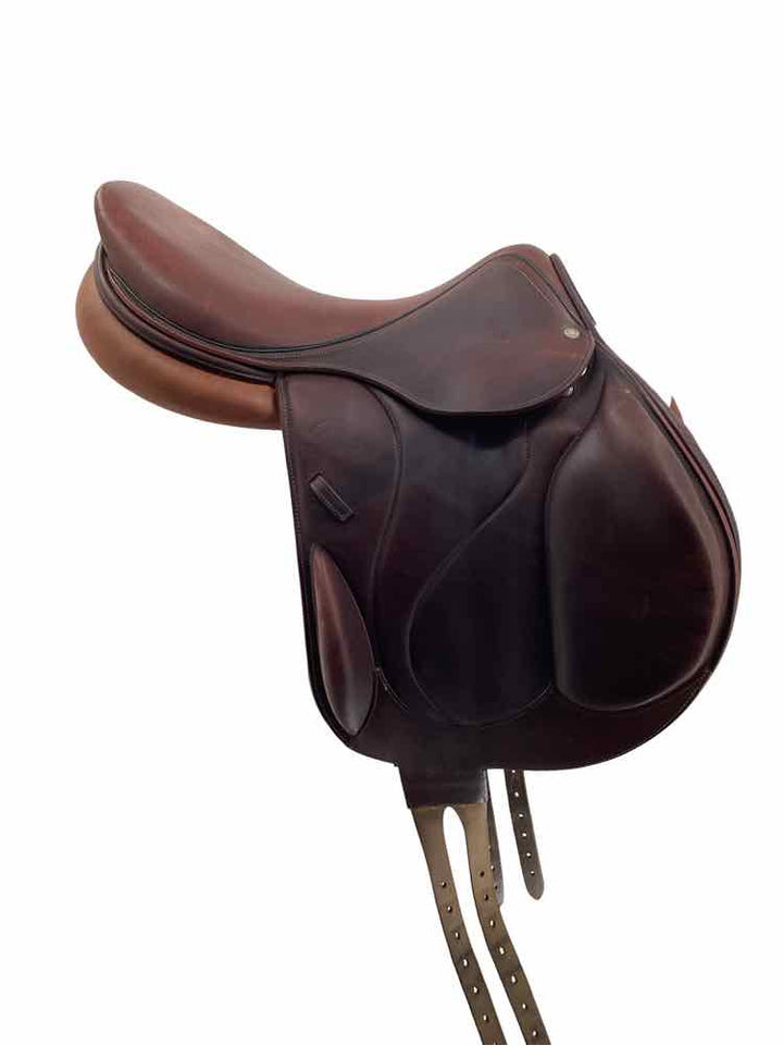 17.5" Devoucoux used monoflap jumping saddle B has cover