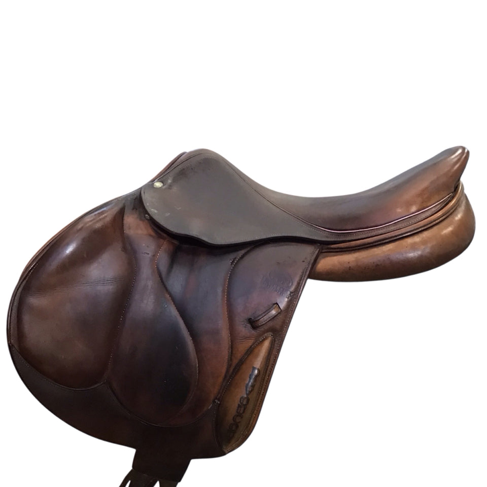 17.5" Devoucoux Chiberta Medium Used Hunter/Jumper Saddle - H