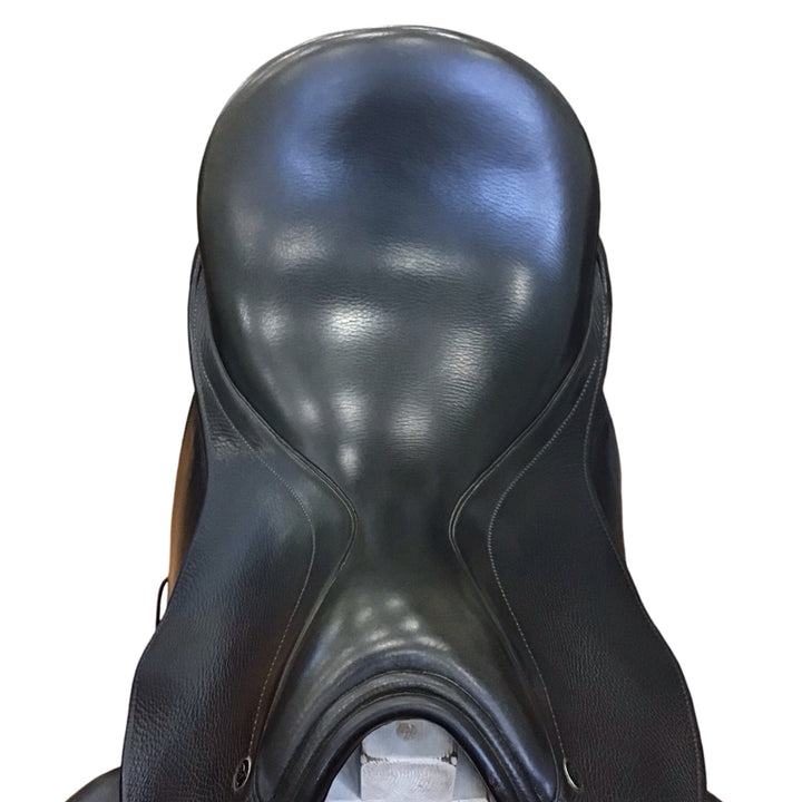 17" County Perfection Narrow Used Dressage Saddle - H