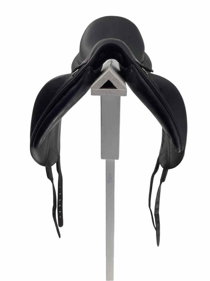 18" Devoucoux Makila S used Mono flap dressage saddle with cover