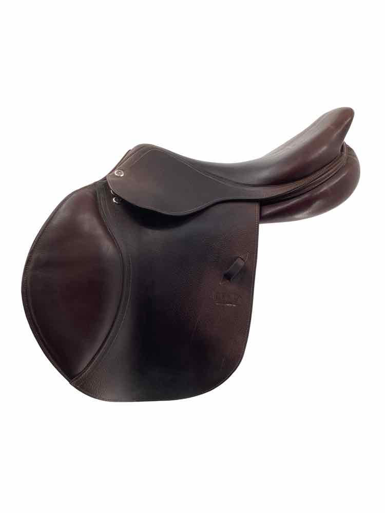 17.5" CWD used close contact saddle