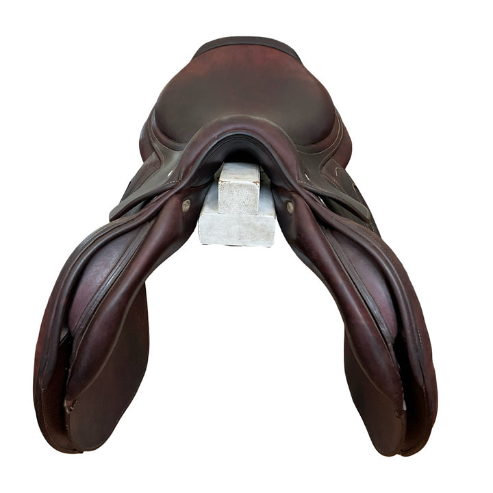 17.5" CWD SE29 Hunter 2Gs Medium Used Hunter/Jumper Saddle