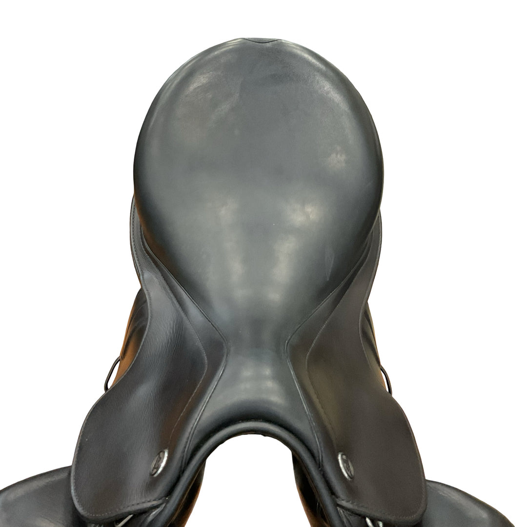 17" Prestige X Optimax-K 32cm Med/Narrow Used Dressage Saddle