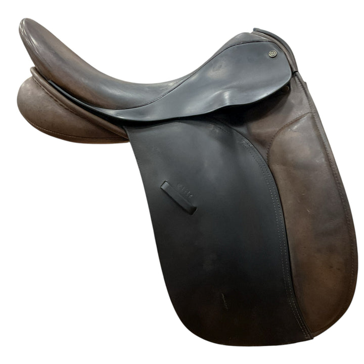 17" Windsor Elite Med/Wide Used Dressage Saddle - H