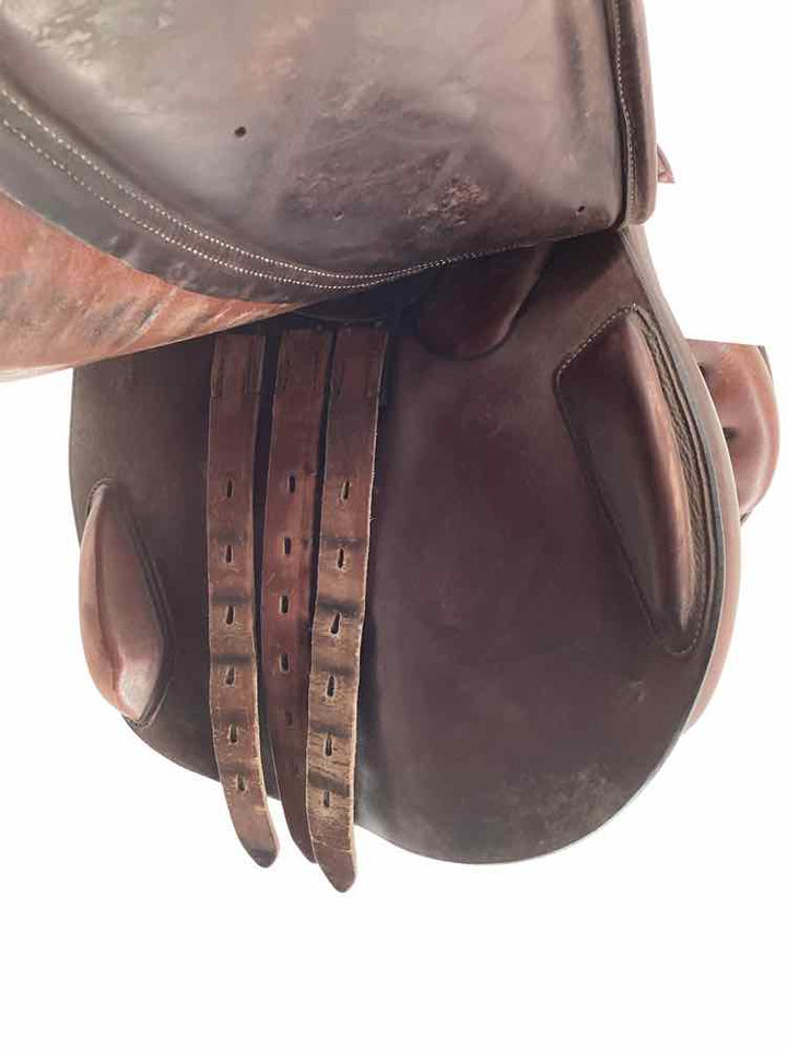 17" Ovation used close contact saddle