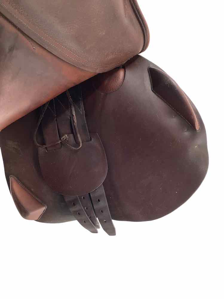18" Antares used close contact saddle