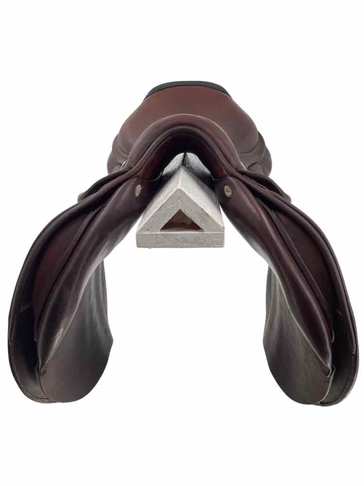 17" CWD used close contact saddle B