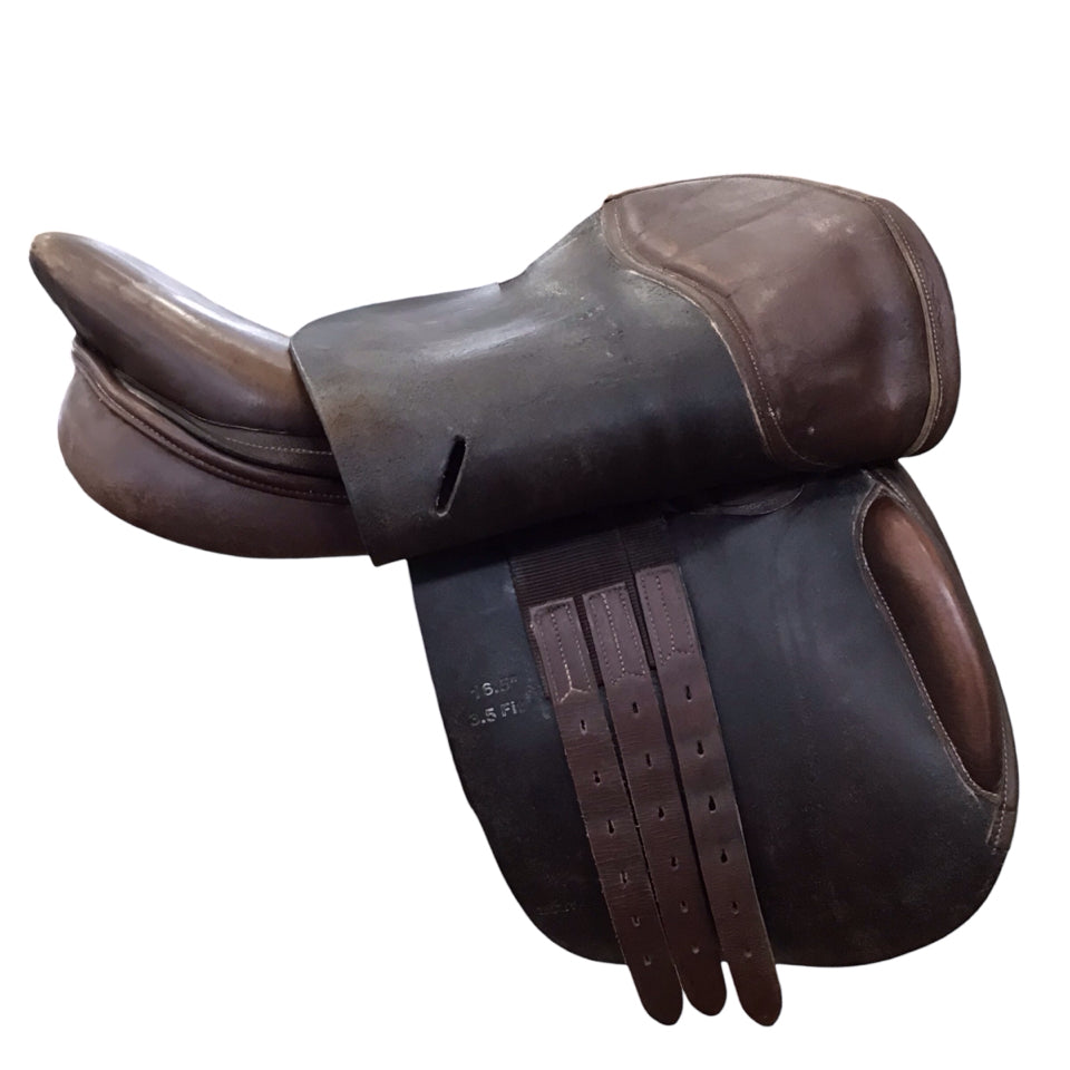 16.5" HDR Club Wide Used Hunter/Jumper Saddle - H